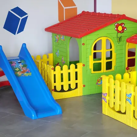 Rodzinny 4-osobowy Z Balkonem Z Panoramicznym Widokiem Komfortowa Mazurska Chata, Aquapark-5 Min Apartamento Mikołajki